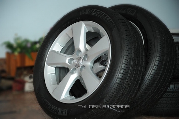 ล้้อแท้ Lexus RX300 ขอบ 18"  5/114.3 พร้อมยาง