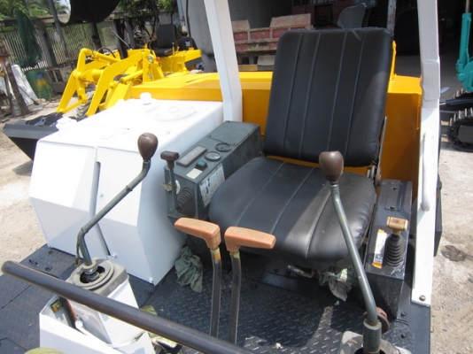 ขาย รถขุดเล็ก YANMAR รุ่น B50 แทร็กเหล็ก มือสองญี่ปุ่น ขาย รถขุดเล็ก YANMAR รุ่น B50 แทร็กเหล็ก มือสองญี่ปุ่น