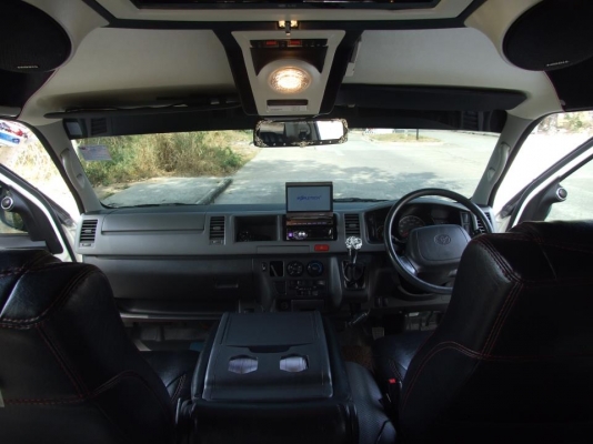 ขายรถตู้ TOYOTA COMMUTER 2012