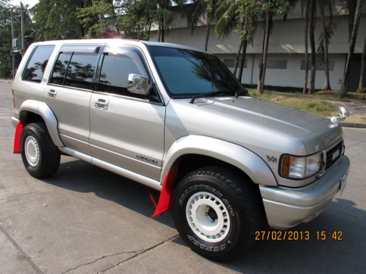 ขายรถ  ISUZU TROOPER  ........สวยๆ เชิญครับ
