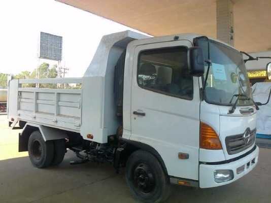 HINO FC3J - 175 HP JO7C หกล้อดั๊มพ์ หัวเก๋ง MEGA อย่างสวยภายในสวยครบ แอร์ พ.เพาเวอร์ ก.ไฟฟ้า กระบะดั๊มพ์เหล็ก 4 ตันยาว 3.20 เมตร ช่วงล่างใหญ่ยาง 8.25 ขอบ 16 เอกสารทะเบียนครบถูกต้องพร้อมโอน ราคาต่อรองได้ครับ