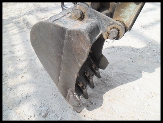 แมคโคร SK 30 สภาพดี น่าใช้