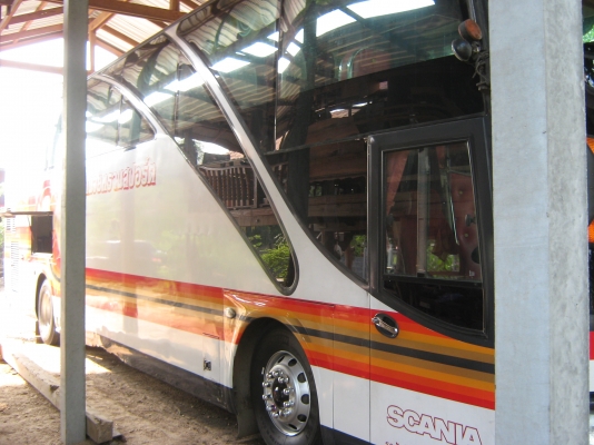 ขายรถบัสแอร์ 6 ล้อ