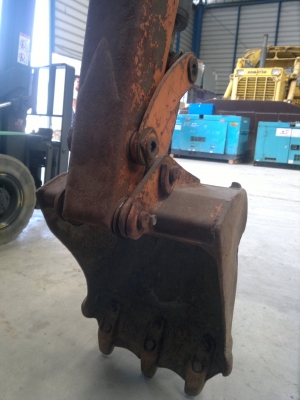 รถขุดเล็ก KUBOTA  KH-50 ปี1985 รถนอกนำเข้า สภาพดีนำเข้าจากญี่ปุ่น ไม่เคยใช้ในไทย ราคาถูกครับ ติดต่อ มานะ 085-9049669