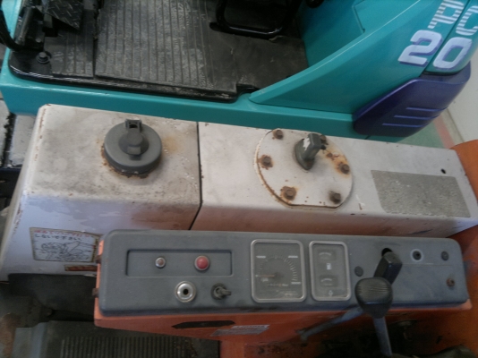 รถขุดเล็ก KUBOTA  KH-50 ปี1985 รถนอกนำเข้า สภาพดีนำเข้าจากญี่ปุ่น ไม่เคยใช้ในไทย ราคาถูกครับ ติดต่อ มานะ 085-9049669