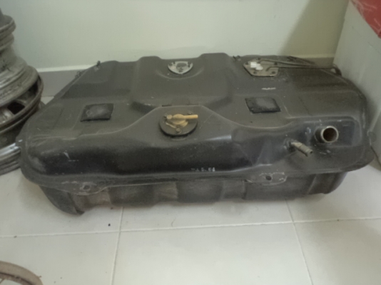 ขายถังน้ำมันmitsubishi/lancer