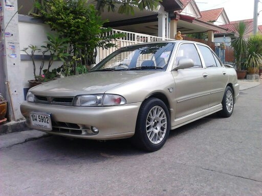 ขาย มิตซูบิชิ โฉม E CAR เครื่อง 1.5 หัวฉีด ออโต้ สภาพสวย ขับดี(ฟรีดาวน์)