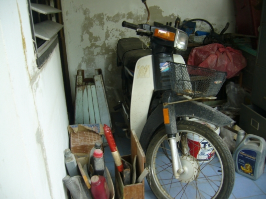 ขาย suzuki rc100 ด่วนๆๆ 3500บ. ขาย suzuki rc100 ด่วนๆๆ 3500บ.