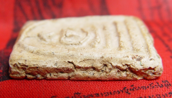 ให้เช่าพระสมเด็จ สวยมากครับ