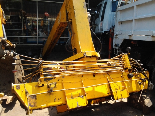 ขายเครน 3 ตัน สภาพพร้อมใช้งาน ยี่ห้อ TADANO ขายเครน 3 ตัน สภาพพร้อมใช้งาน ยี่ห้อ TADANO