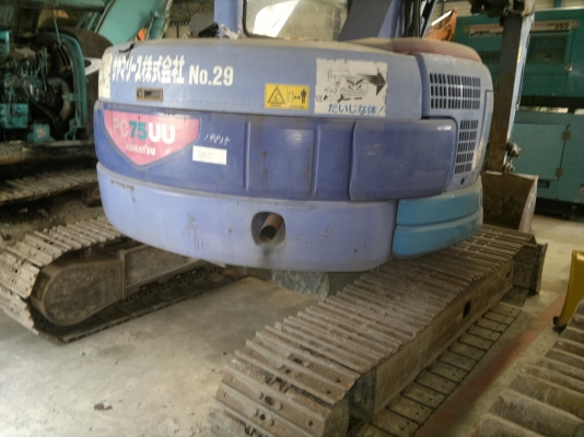 รถขุด KOMATSU  PC75UU-3C รถนอกนำเข้า มาถึงไทยแล้วครับ ไม่เคยใช้ในไทย ใช้งานได้เลย ติดต่อ มานะ 085-9049669