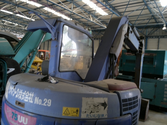 รถขุด KOMATSU  PC75UU-3C รถนอกนำเข้า มาถึงไทยแล้วครับ ไม่เคยใช้ในไทย ใช้งานได้เลย ติดต่อ มานะ 085-9049669