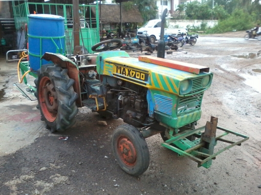 ขายจ้า รถไถพร้อมเถังฉีดยา