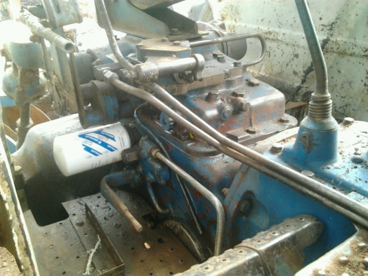 FORD 6600 - 1 เพลา T6 เต็มตัวไม่ผสม อุปกรณ์ครบ มีใบมีดดันหน้า ผานพรวนดิน 7 บอดี้สวยแห้งดีทั้งคัน ช่วงล่างดี พร้อมใช้งานได้เลย เอกสารเล่มทะเบียนครบพร้อมโอน ราคาต่อรองได้ครับ