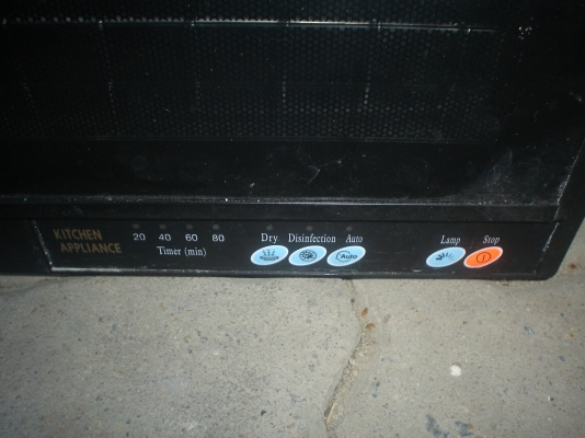 เครื่องอบจานฆ่าเชื้อ  บ้านฝรั่ง  ใช้ปกติ  สภาพใหม่ 1200บาท