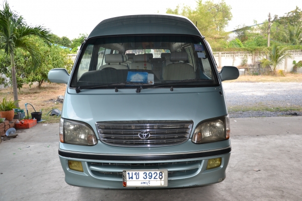 ขายดาวน์รถตู้ TOYOTA hiace ปี2001