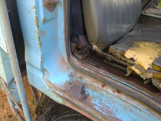 isuzu KS 3.9 DIESEL110แรง คันนึ้รถดเดิมๆทั้งคัน รถสวย เบรคมือเดิมๆยังใช้ได้