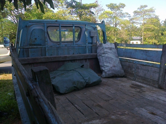 isuzu KS 3.9 DIESEL110แรง คันนึ้รถดเดิมๆทั้งคัน รถสวย เบรคมือเดิมๆยังใช้ได้