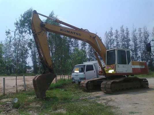 ขายด่วน..รถขุด KOMATSU PC200-5 คอนโทรลสั้น รถสวยเต็ม ระบบไฟฟ้าครบ ทำงานดี ประหยัดน้ำมันสุดคุ้ม มีทะเบียนครบ..