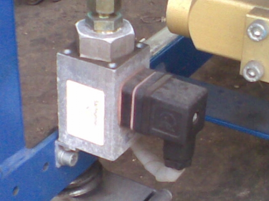 เครื่องอัดอากาศ 3 สูบ