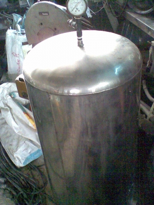 ถังสแตนเลส 1 ใบ