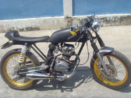 ขาย/แลก Hondaคาเฟ่ ตูดมดสวยๆสภาพ95\% ราคา 15900 บาท ขาย/แลก Hondaคาเฟ่ ตูดมดสวยๆสภาพ95\% ราคา 15900 บาท
