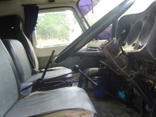 สิบล้อมือสอง2เพลาดั้มนิสันud225hpเครื่องcw30แรง