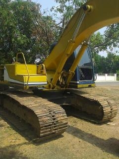 ขาย SK200-3 / เครื่องปั๊มดี ( รถทำงาน ราคาต่อรองได้! ) ขาย SK200-3 / เครื่องปั๊มดี ( รถทำงาน ราคาต่อรองได้! )