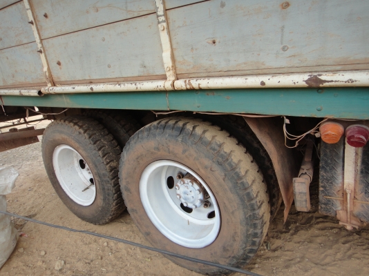 ขายรถบรรทุก10ล้อ หัวยาวเพลาเดียว สภาพดีพร้อมใช้งาน285000