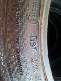 ขายยาง245/40/18 ยางContinental contisportcontact 3 ปี 11 (1คู่ )