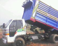 ขาย6ล้อดั้มเกษตรisuzu 110แรง หัวเหลี่ยม