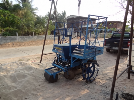 ขายเครื่องปลูกอ้อย ร่องคู่ ขายเครื่องปลูกอ้อย ร่องคู่