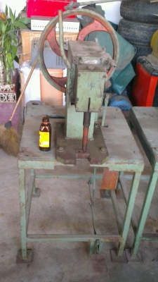 Sell> ปั้มย้ำ ใช้เท้าเหยียบ ทำใหม่ไม่ได้แน่ๆ ราคานี้ นครปฐม