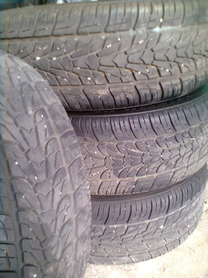 ขายแม็กพร้อมยาง 6 รู ขอบ20 ขนาดยาง 265/50R20 ยางปี 11 สภาพยางพร้อมแม็ก 90 \%