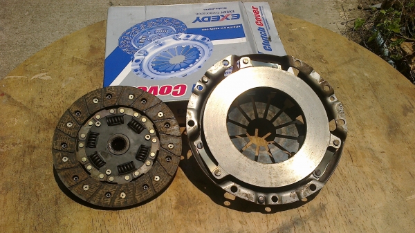 ขาย จานกด+แผ่นคลัชไดฮัทสุ