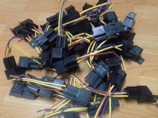 ขายเหมา รีเลย์ 12 V. 30A. 4 ขา ถูกมากๆๆๆๆๆ