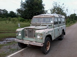 Land Rover S2A