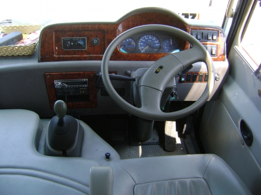 ขายรถบัด vip เครื่อง120แรง เทอร์โบอินเตอร์เบรกทิฟฟี่ ประตูไฟฟ้า แอร์เย็นหนาว เครื่องเสียงครบ เบาะ19ที่นั่ง ที่นั่งเอนนอนได้ทุกตัว ช่วงล่างใหม่เอี่ยม ไฟฟ้าทั้งคัน ยางใหม่7เส้น ราคานี้หาไม่ได้อีกแล้ว