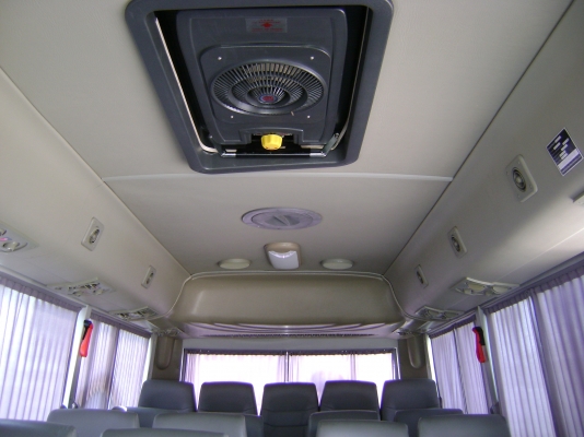 ขายรถบัด vip เครื่อง120แรง เทอร์โบอินเตอร์เบรกทิฟฟี่ ประตูไฟฟ้า แอร์เย็นหนาว เครื่องเสียงครบ เบาะ19ที่นั่ง ที่นั่งเอนนอนได้ทุกตัว ช่วงล่างใหม่เอี่ยม ไฟฟ้าทั้งคัน ยางใหม่7เส้น ราคานี้หาไม่ได้อีกแล้ว