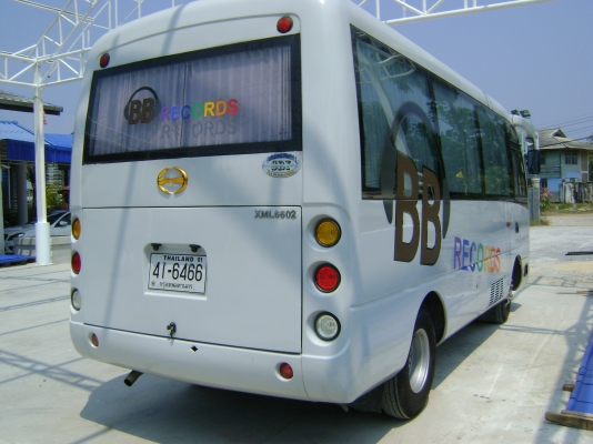 ขายรถบัด vip เครื่อง120แรง เทอร์โบอินเตอร์เบรกทิฟฟี่ ประตูไฟฟ้า แอร์เย็นหนาว เครื่องเสียงครบ เบาะ19ที่นั่ง ที่นั่งเอนนอนได้ทุกตัว ช่วงล่างใหม่เอี่ยม ไฟฟ้าทั้งคัน ยางใหม่7เส้น ราคานี้หาไม่ได้อีกแล้ว