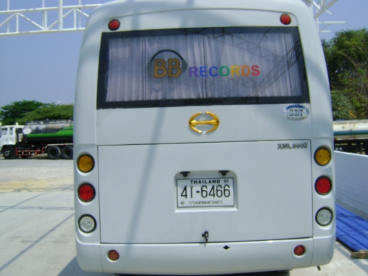 ขายรถบัด vip เครื่อง120แรง เทอร์โบอินเตอร์เบรกทิฟฟี่ ประตูไฟฟ้า แอร์เย็นหนาว เครื่องเสียงครบ เบาะ19ที่นั่ง ที่นั่งเอนนอนได้ทุกตัว ช่วงล่างใหม่เอี่ยม ไฟฟ้าทั้งคัน ยางใหม่7เส้น ราคานี้หาไม่ได้อีกแล้ว