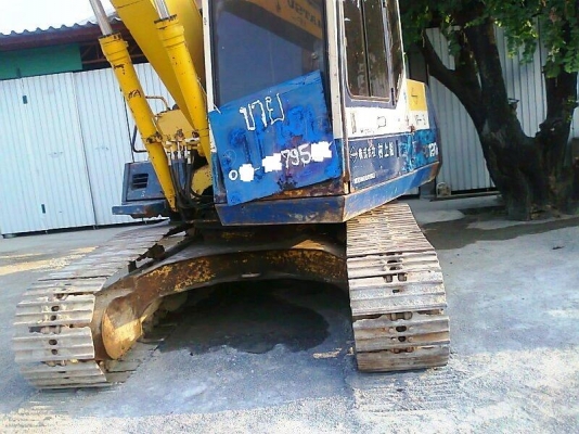 ขายด่วน..KOMATSU PC120-5  คอนโทรลยาว รถสวย มีระบบไฟฟ้า ทำงานดีไม่มีร้อน ประหยัดน้ำมันสุดคุ้ม ราคาต่อรองได้.