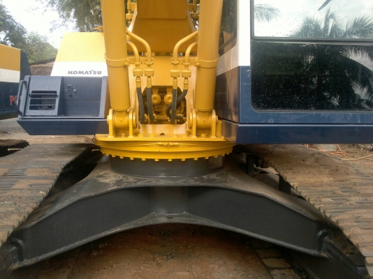 Komatsu PC200-5 Komatsu PC200-5