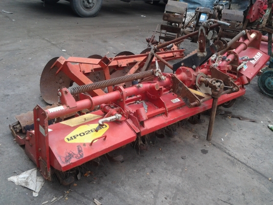 โรตารี 2.6 เก่านอกแบบพับข้างขึ้นใด้สองข้างใส่รถL45L47L50 แรง คับ