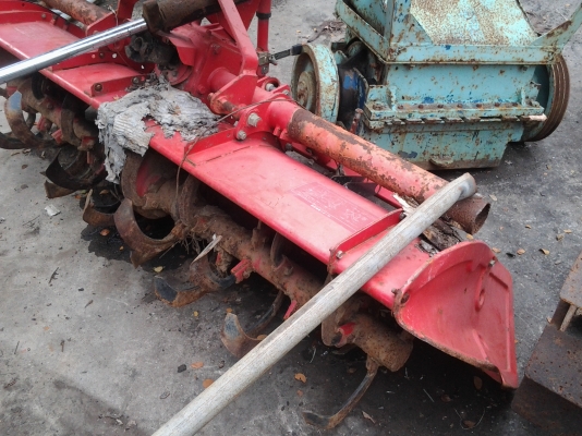 โรตารี1.8 แบบเพลากลางสภาพสวยพร้อมใช้คับใส่รถL36ถึง50แรง คับ