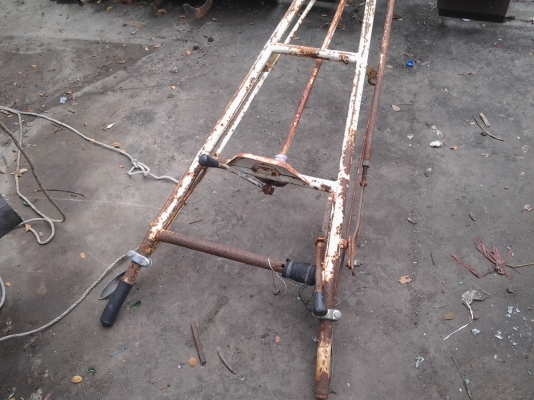 โครงเกียรถไถเดินตามสิงลม โครงเกียรถไถเดินตามสิงลม