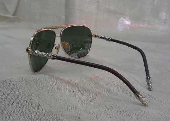 โคตรแว่นตาแฮนด์เมดโกลด์ฟิลด์แห่งสหัสวรรษใหม่ Original CHROME HEARTS handmade in Japan 22K โคตรแว่นตาแฮนด์เมดโกลด์ฟิลด์แห่งสหัสวรรษใหม่ Original CHROME HEARTS handmade in Japan 22K