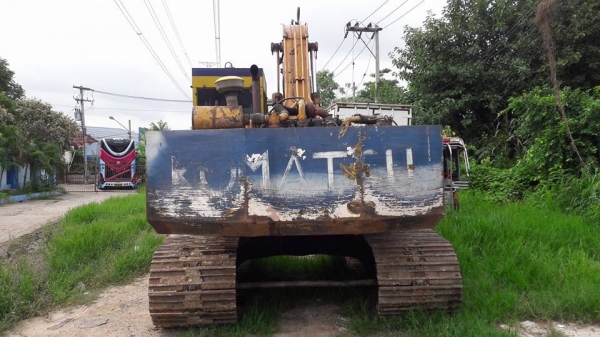 ขายรถแบ็คโฮ KOMATSU PC200-3 เครื่องเดิม ปั๊มเดิม ช่วงล่างเต็ม เอวมีขยับนิดหน่อย เอกสารซื้อขาย
