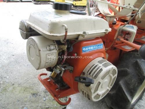 รถเกี่ยวข้าวเดินตาม รหัสสินค้า : 80904321 ยี่ห้อ : KUBOTA รุ่น : HE30A