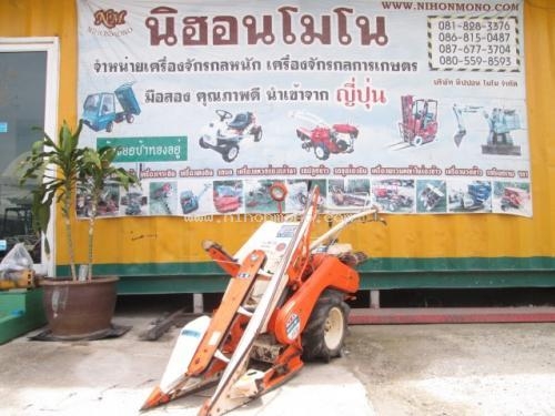 รถเกี่ยวข้าวเดินตาม รหัสสินค้า : 80904321 ยี่ห้อ : KUBOTA รุ่น : HE30A